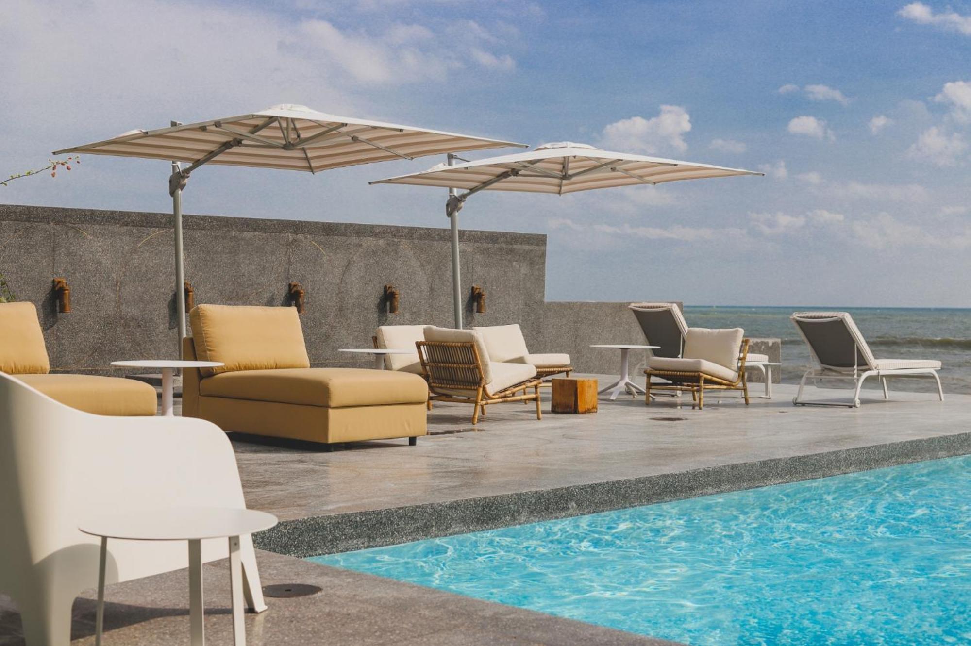Sundance Dayclub Hua Hin Hotel Екстериор снимка